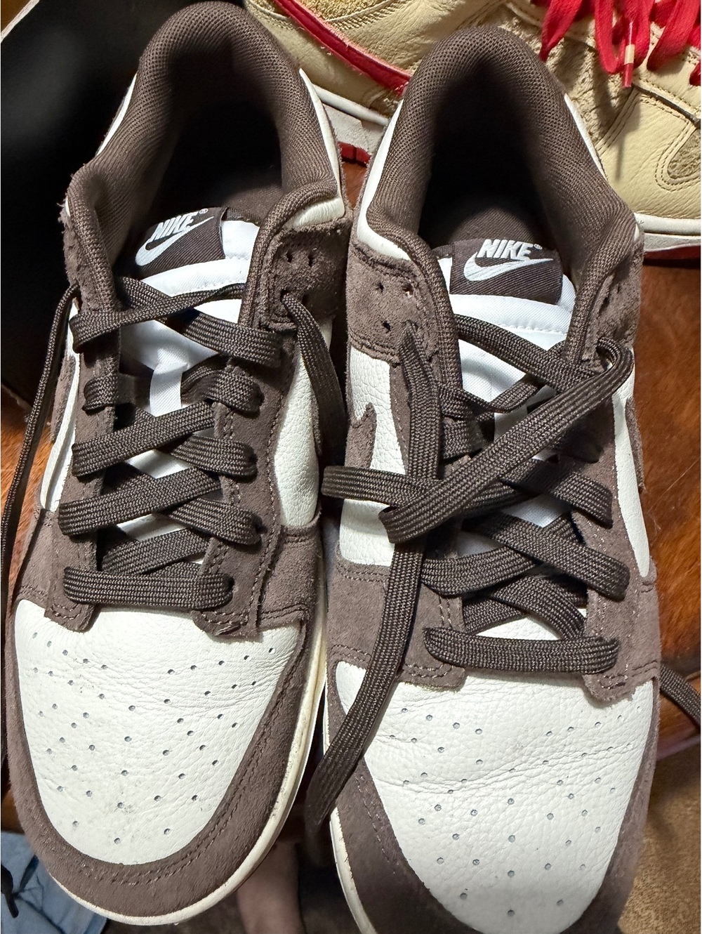 Nike low top sneakers brown and white